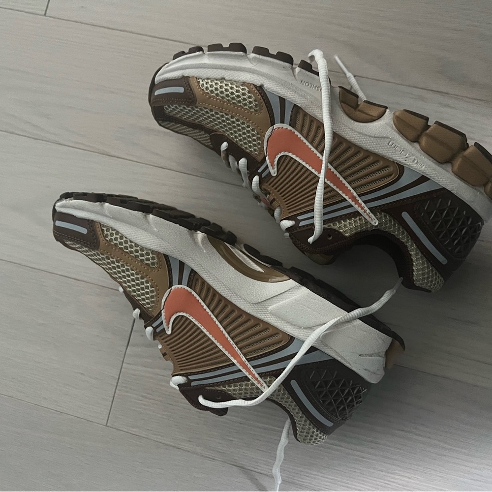 Zoom vomero 5